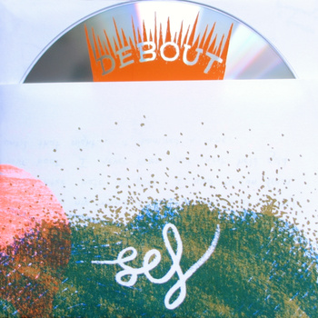 Debout, autoeditado